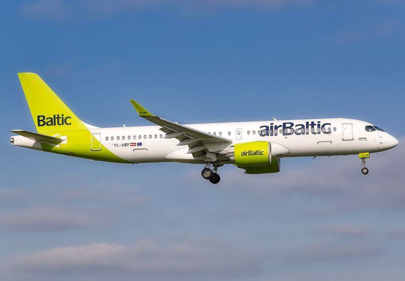 Air Baltic A220-300