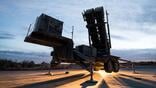 mim-104 patriot surface-to-air missile system launcher unit