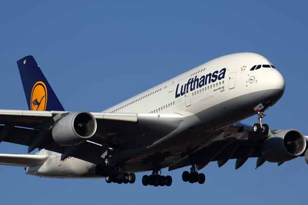 Lufthansa Profit Slides As Fuel Costs Eat Up Efficiency Progress
