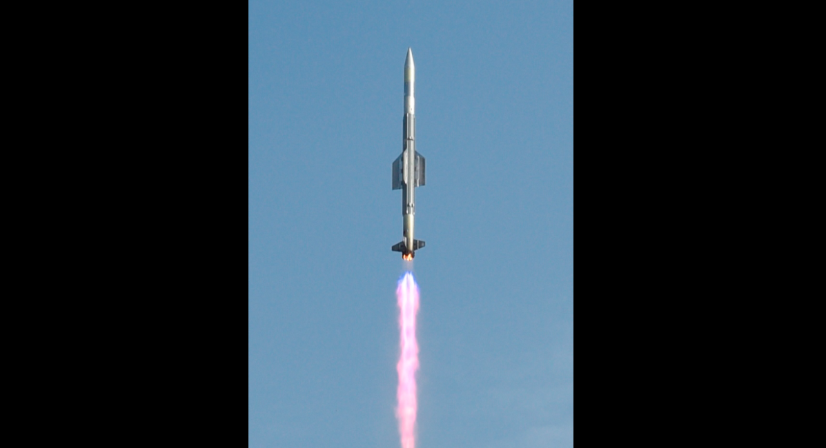 India Test Fires Naval SAM, Air-Launched BrahMos | Aviation Week Network - Vimarsana News