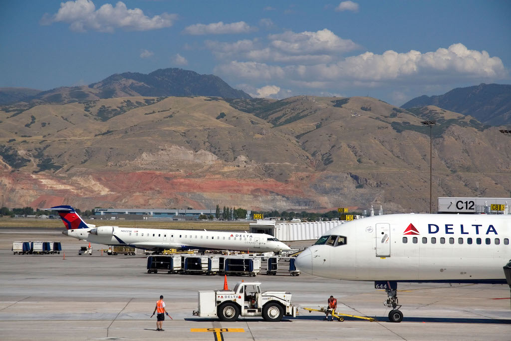 Aircraft Fleet Getting Younger As Retirements Accelerate - Vimarsana News