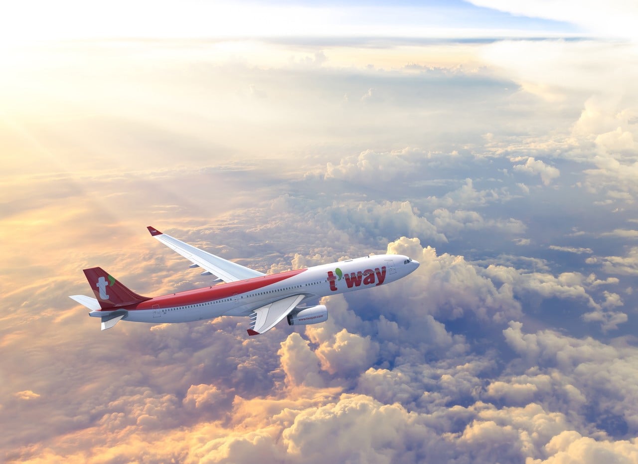 T'Way Air Debuts New Trinity Brand On 737-8 Delivery