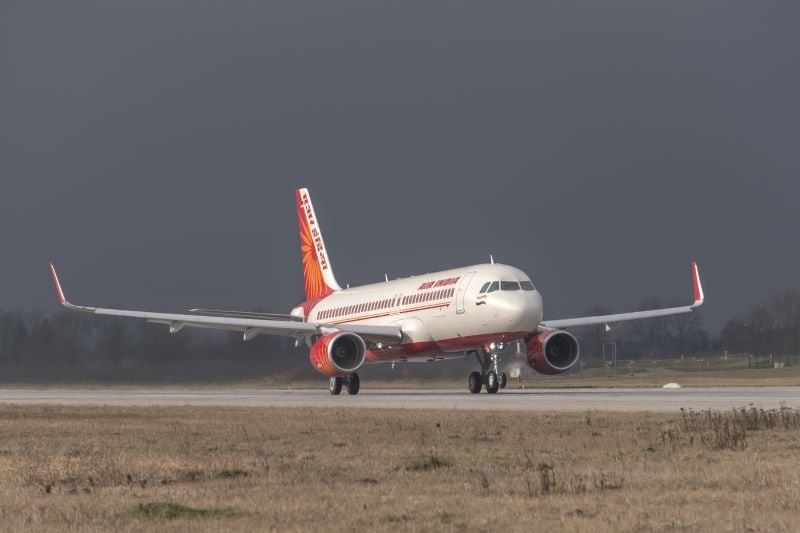 Indian Aircraft Engineers Threaten Strike Over Pay, Other Disputes - Vimarsana News