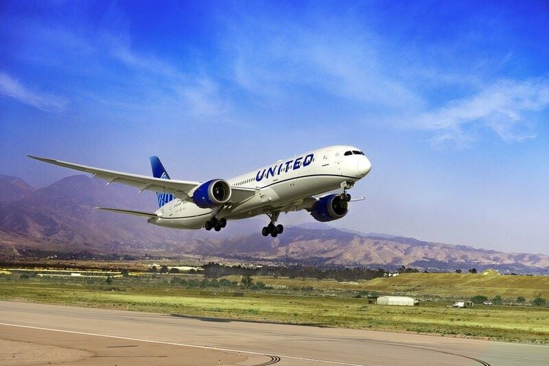 United Warns of Industry Realignment As Fuel Costs Persist