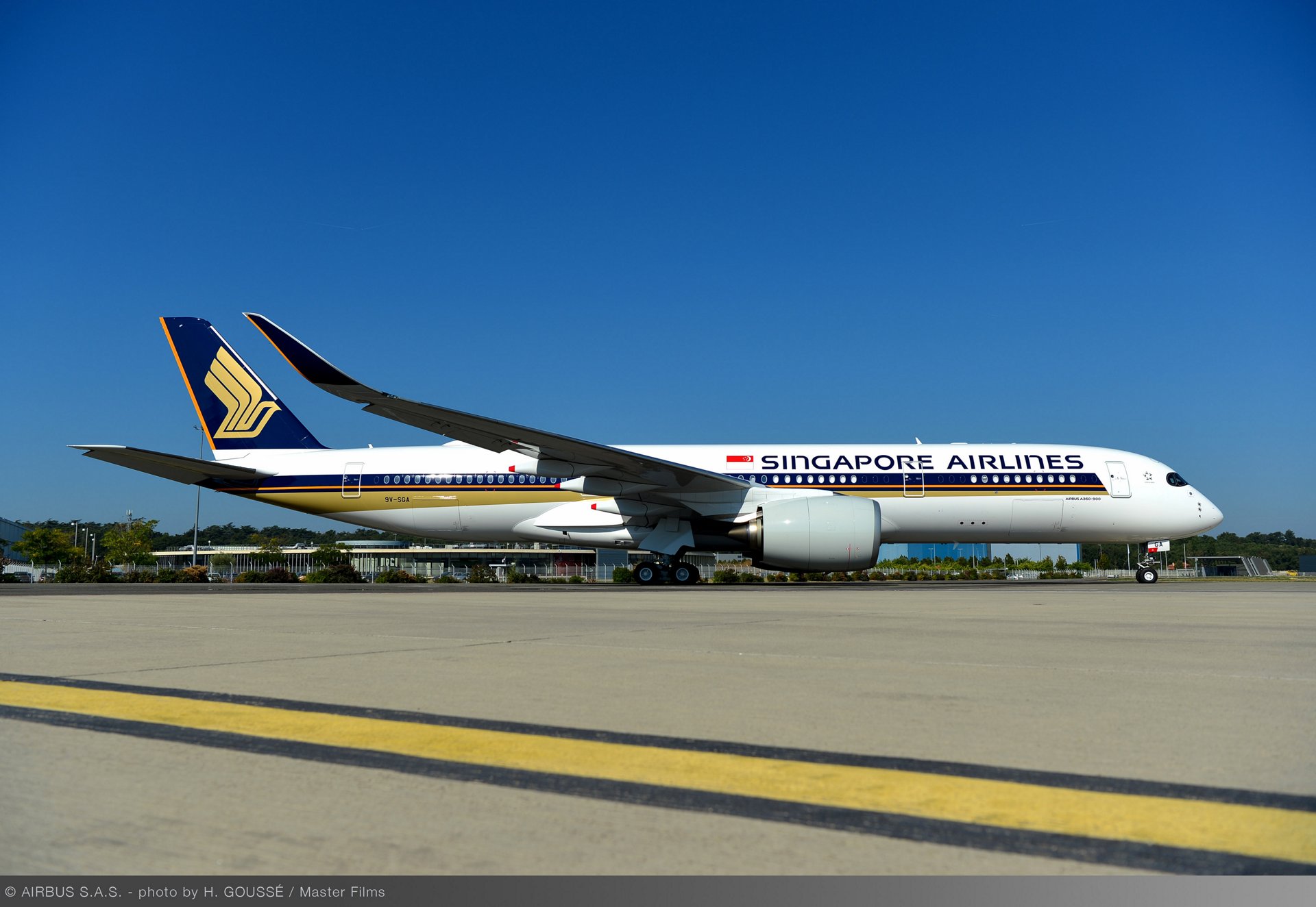 Singapore Airlines takes delivery of first A350-900 ULR for