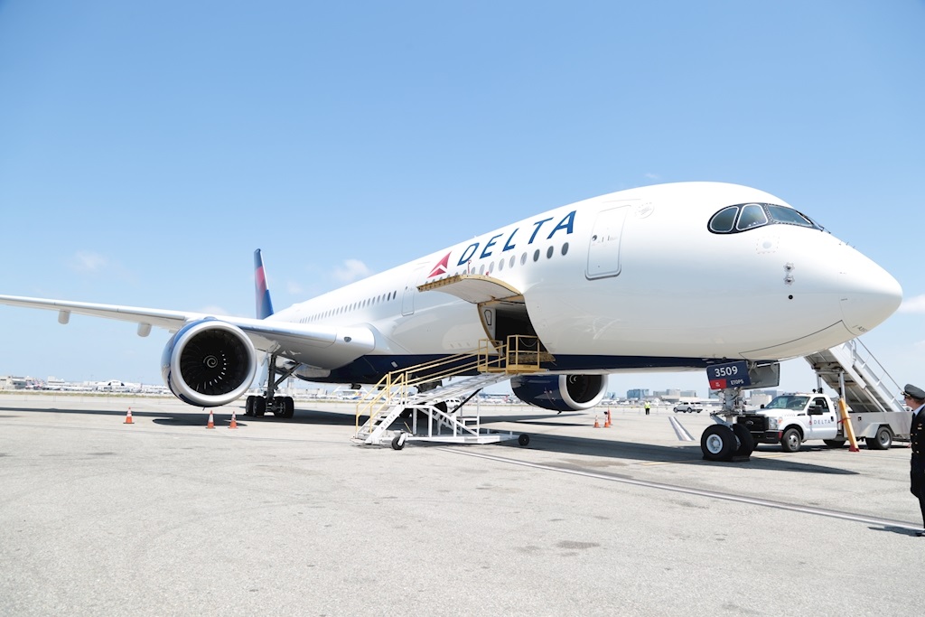 New Orleans' Ambitious New Airport Is Open, But Does It Measure Up?