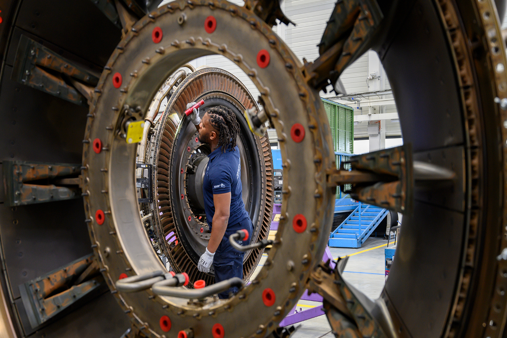 AFI KLM E&M Opens Engine Shop At Paris Orly | Aviation Week Network - Vimarsana News