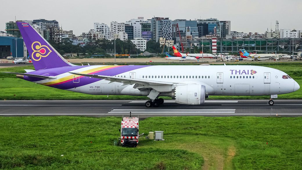 https://aviationweek.com/sites/default/files/2023-12/thai_airways_boeing_787-8.star_alliance.jpg