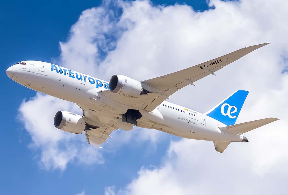 Air Europa Leans Toward More Sustainable Aviation Lubricants - Vimarsana News