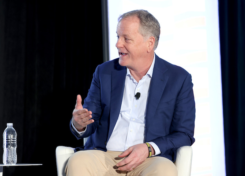 american airlines ceo doug parker net worth - Ilustrasi 2