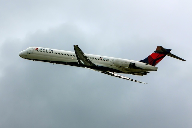Flight Friday: The MD-80 