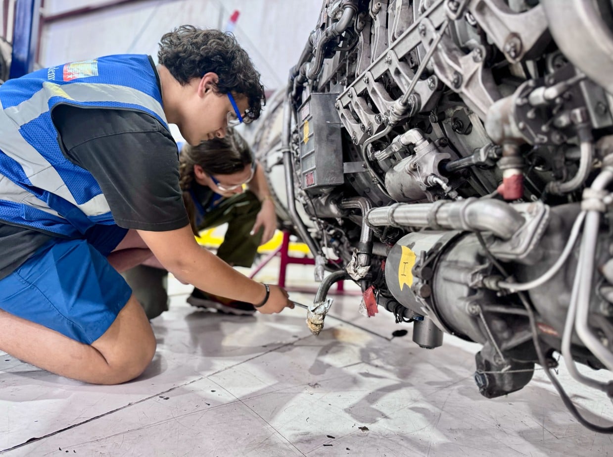 [Data] US Aviation Faces Need for 710,000 New Maintenance Technicians