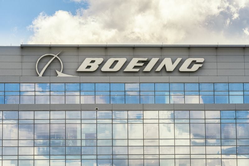 Boeing, Amideast Launch Aerospace Program For MENA Students