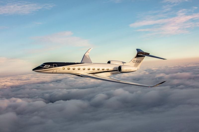 Gulfstream Marks 100th G700 Delivery, Sets 100th Speed Record