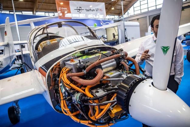 Hydrogen Propulsion Retrofit For Light Aircraft Secures Support