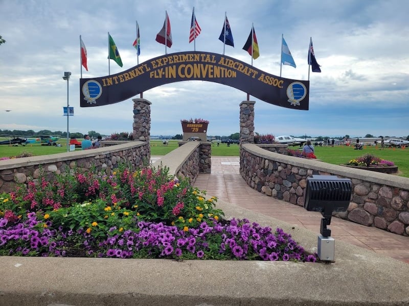 Waypoint: A Tale Of Two Airshows—Farnborough, AirVenture Take Flight