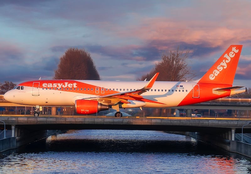 EasyJet Aligns Apollo, Castlelake Takeover Bid Deadlines