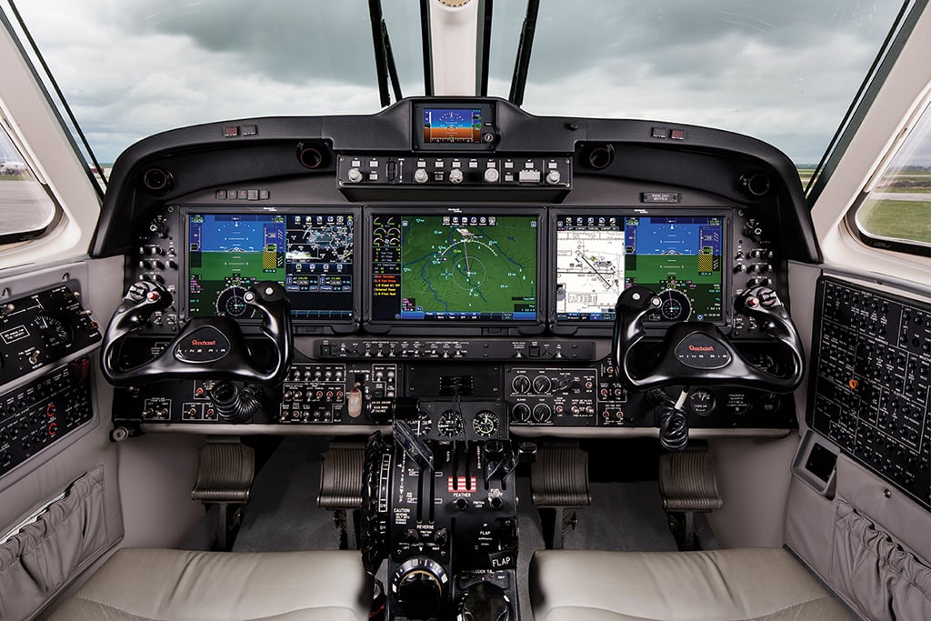 flight deck of the King Air 260 