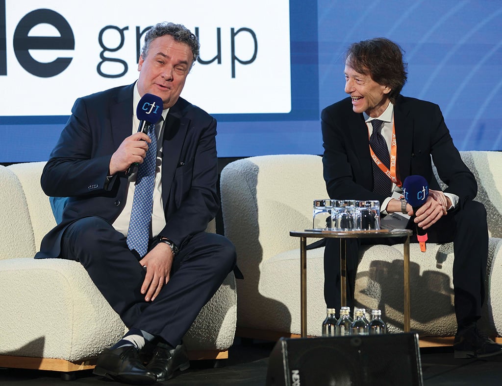 David Van Den Langenbergh and Andrea Zanetto 