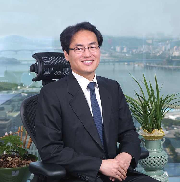 VP and Chief Strategy officer Kwangeun Park