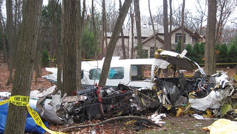 Piper Chieftain crashed short of Chicago Executive Airport