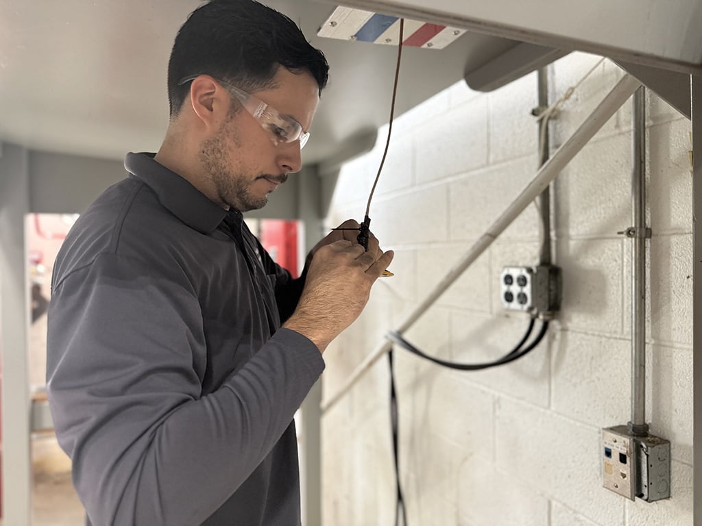 Sergio Lozada Chinea, American Airlines AMT