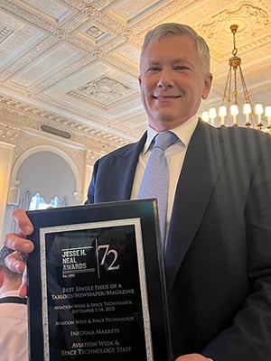 Joe Anselmo with the Best Single Issue of a Tabloid/Newspaper/Magazine Neal Award