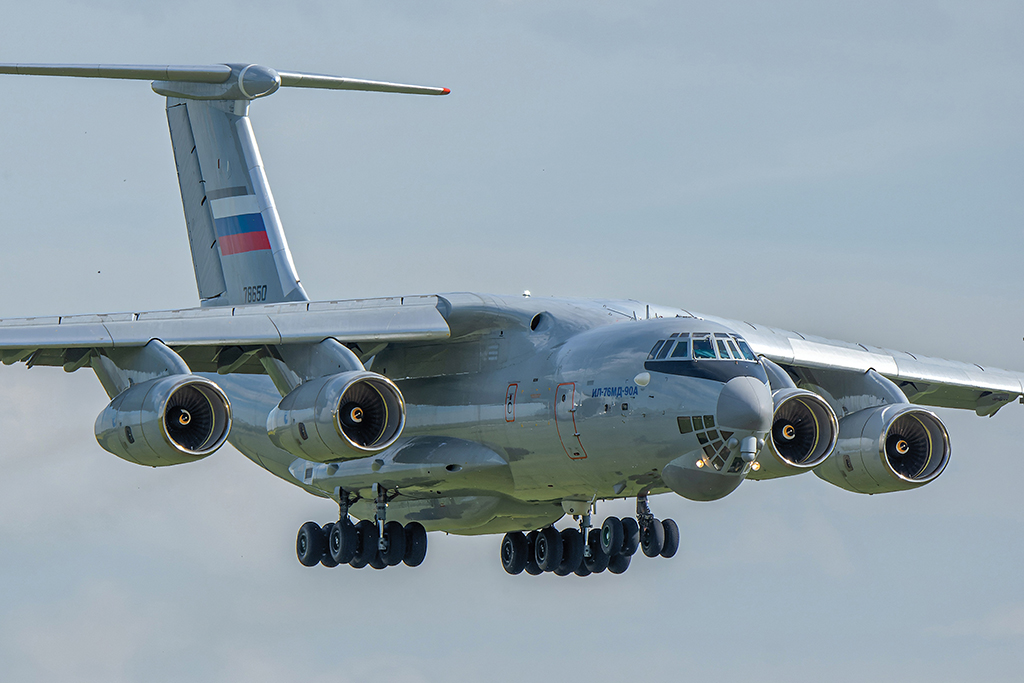 Il-276MD-90A en vuelo