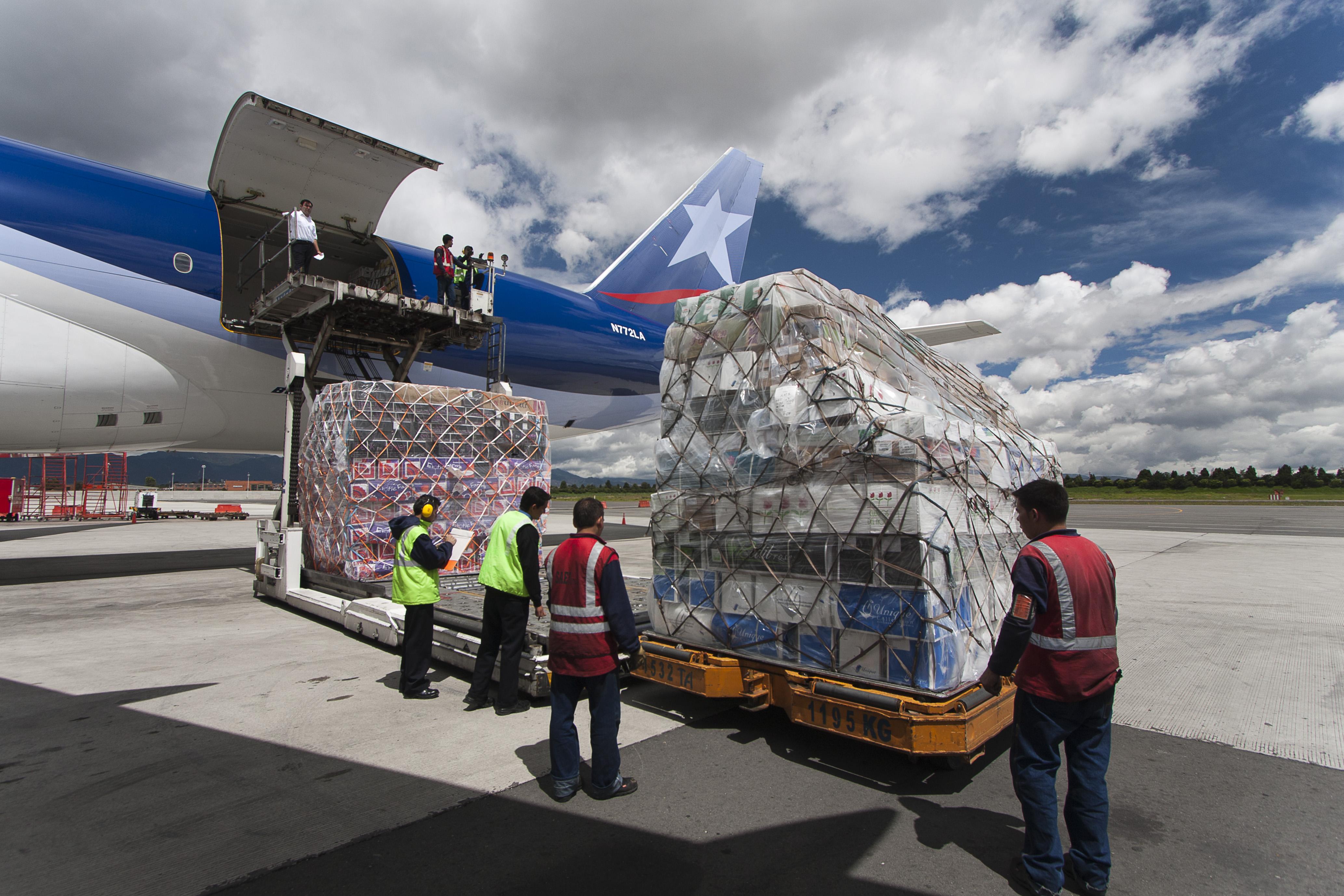 LATAM Group leads the cargo operation in South America for flower
