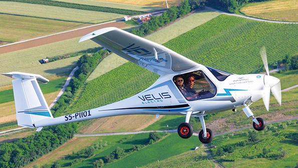 Pipistret electric aircraft in flight
