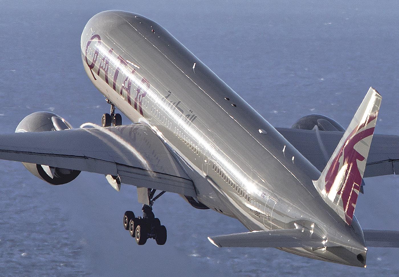 Qatar Airways 777LR