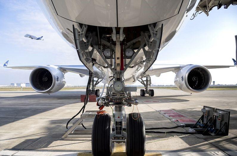 Air France A350-900 landing gear