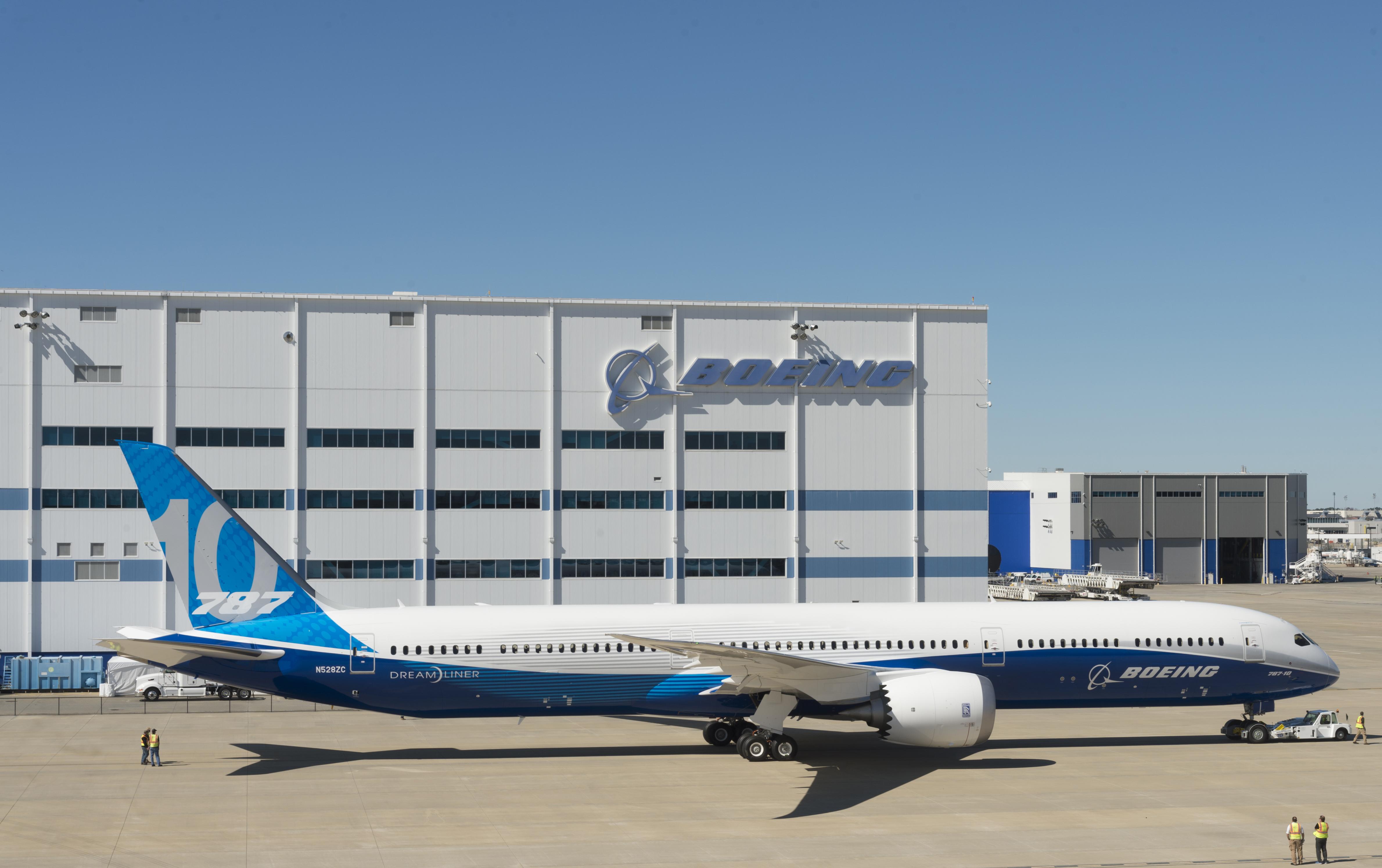 Boeing 787-10 Charleston rollout