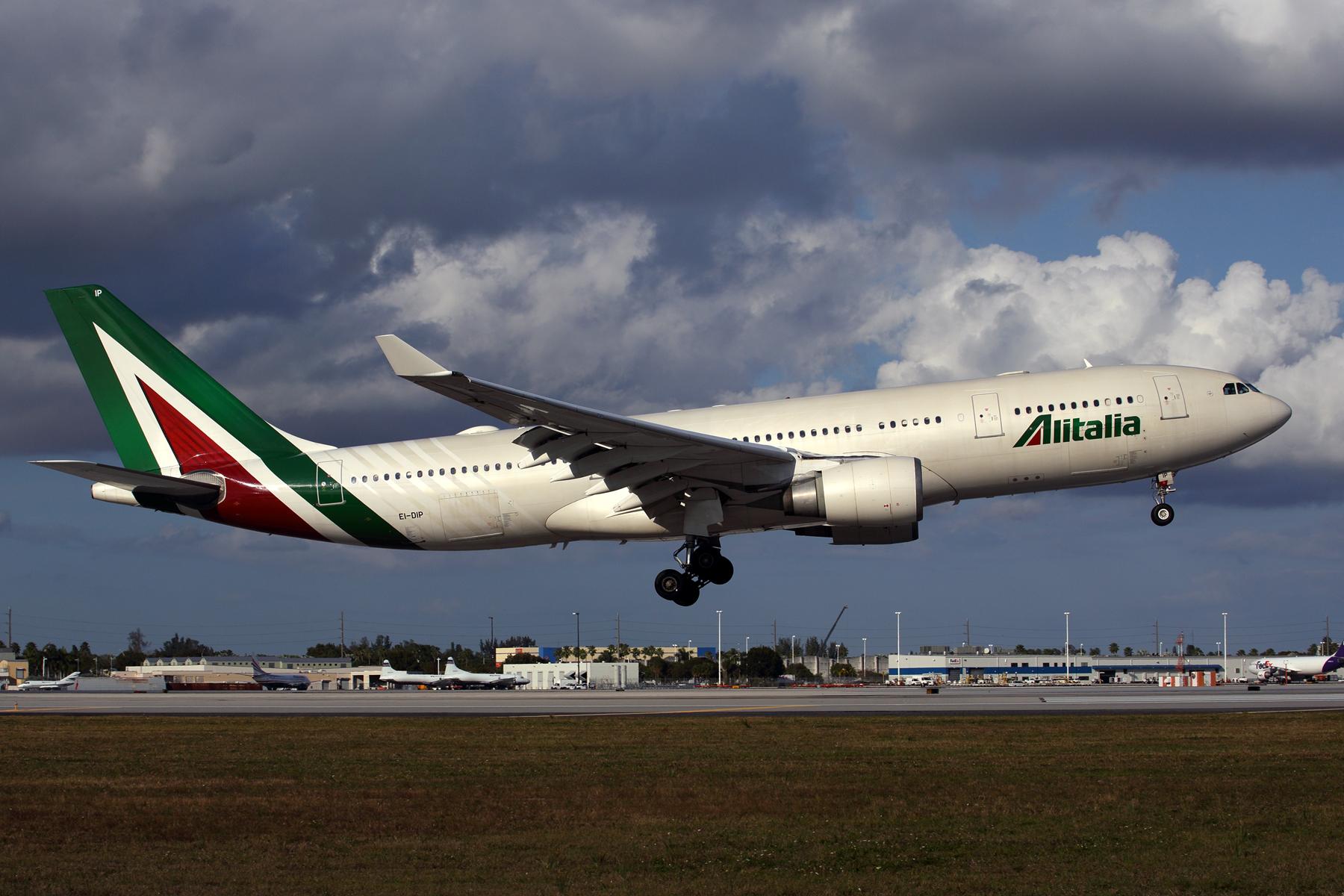 Alitalia Airbus A330-200