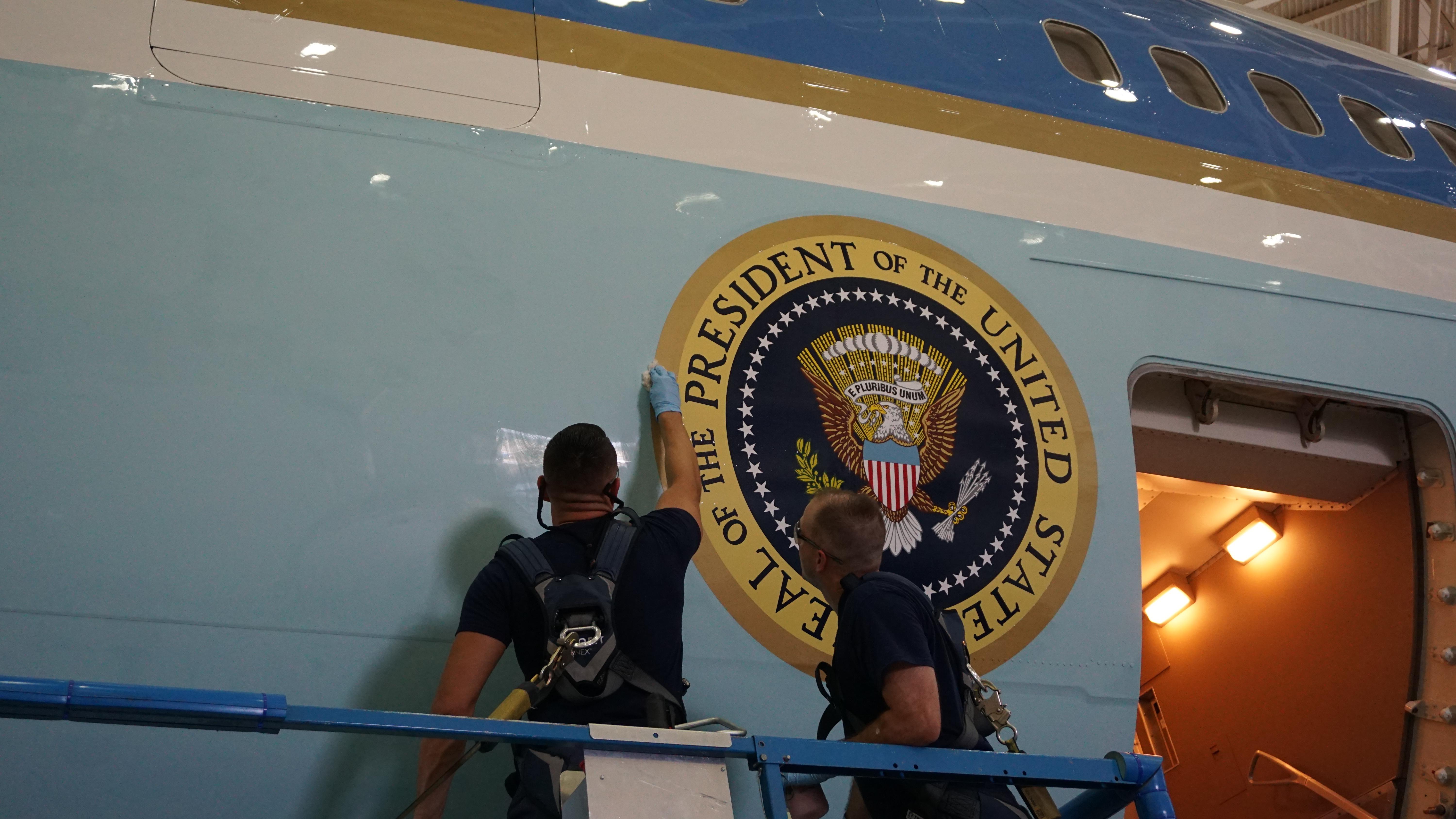 Air force one top logo