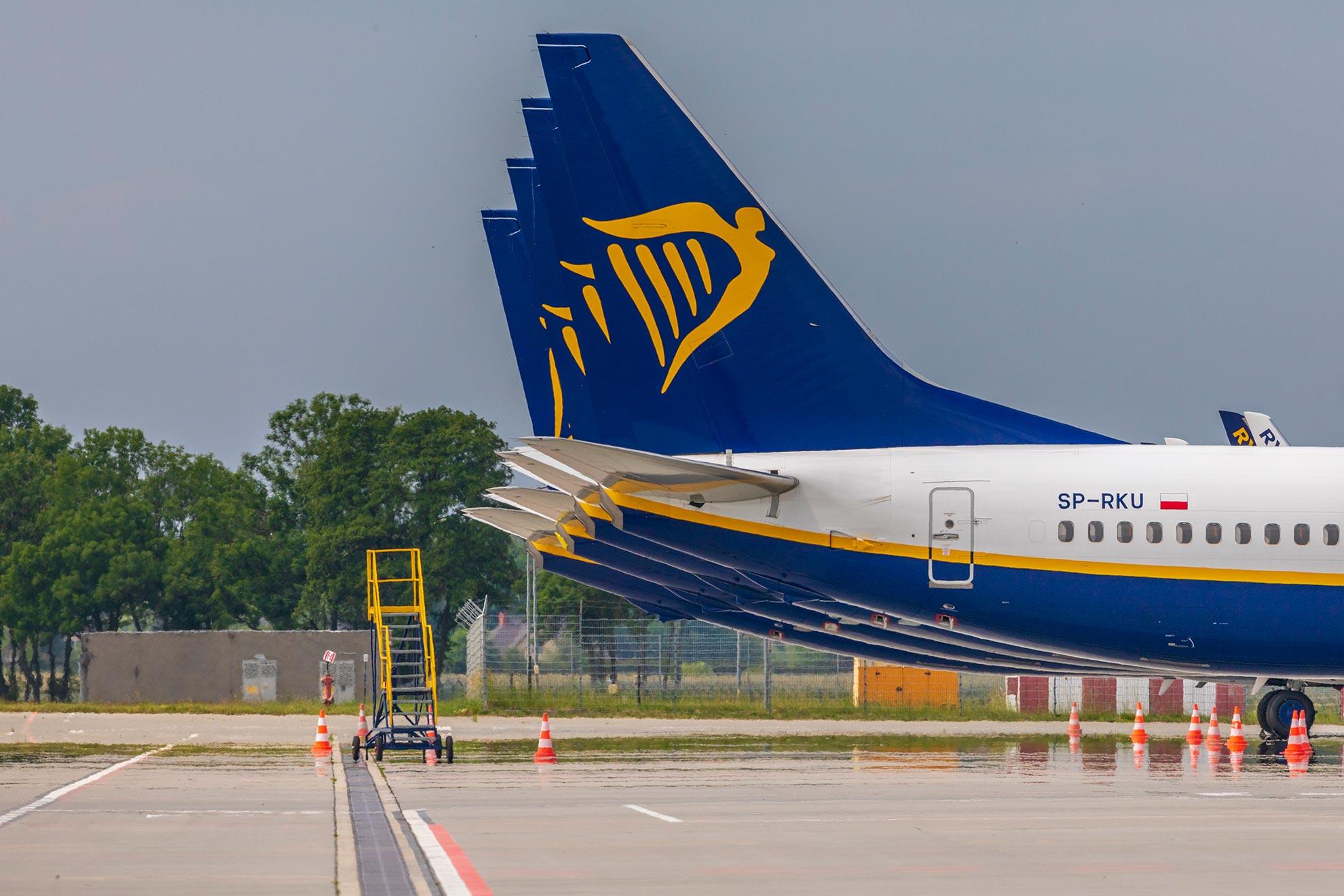 Ryanair Sees $1B-Plus Annual Loss Before Summer Recovery | Aviation ...