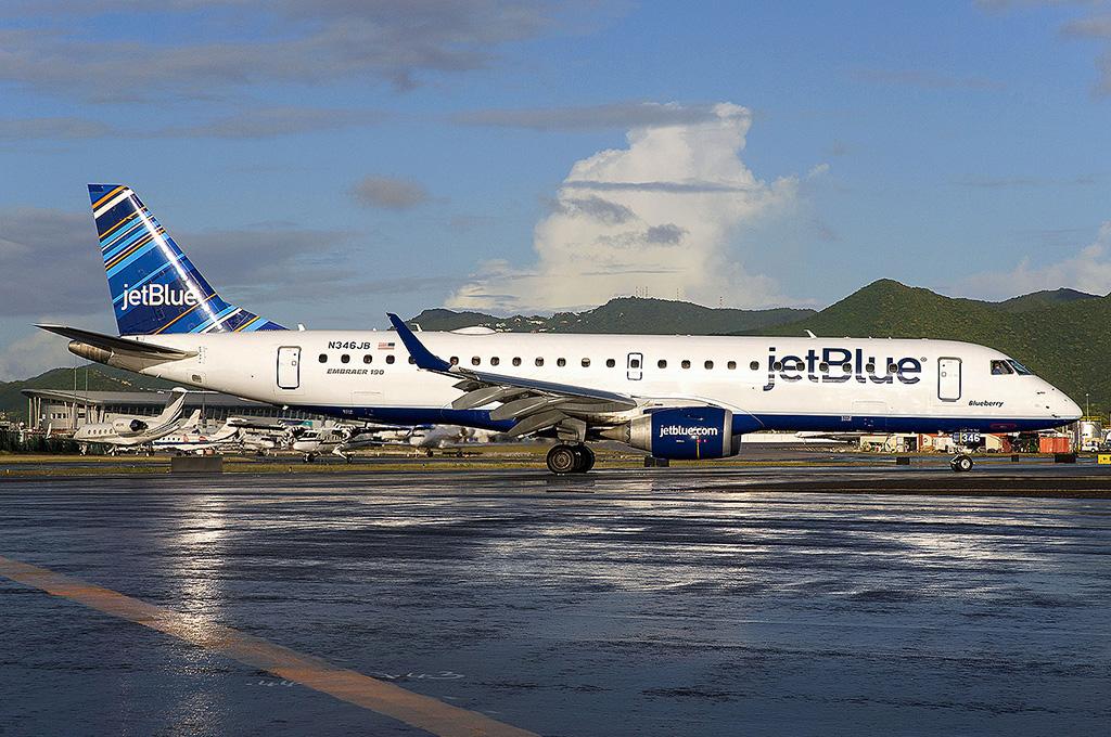 jetBlue Embraer E-Jet