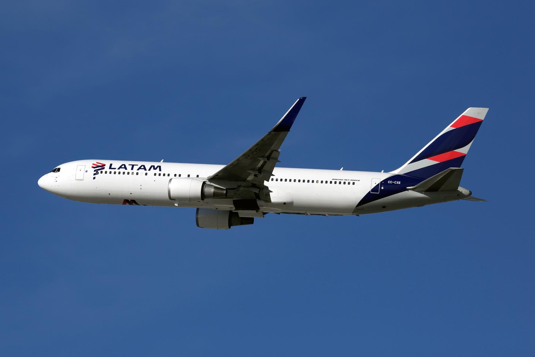 LATAM Airlines Boeing 767-300