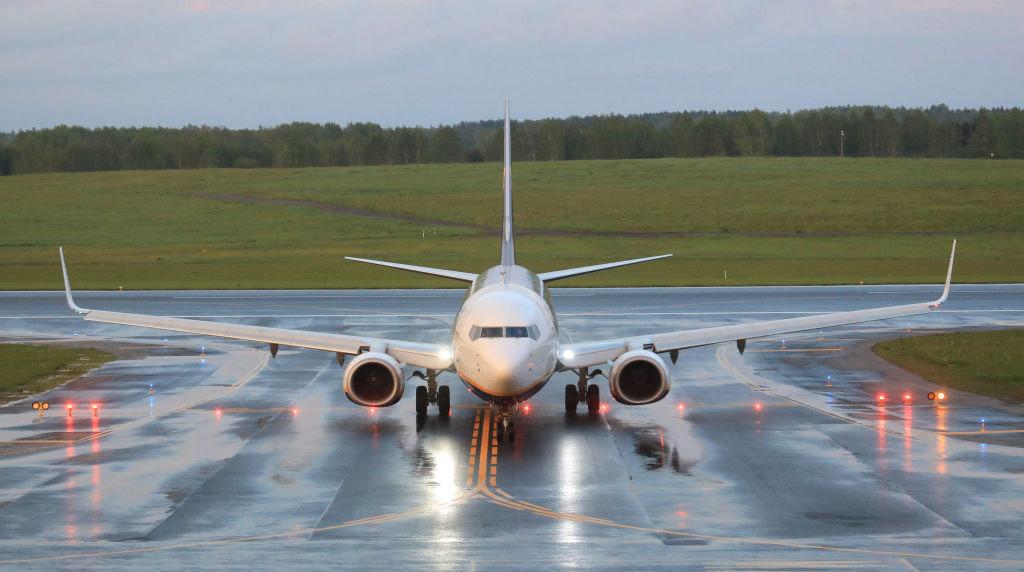 Ryanair 737 forced to at Minsk landing at Vilnius