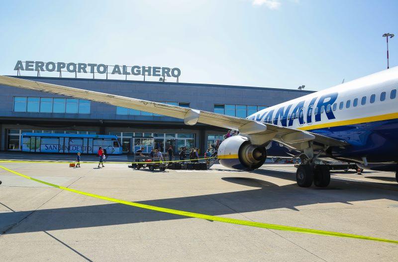 Ryanair plane at Alghero Airport