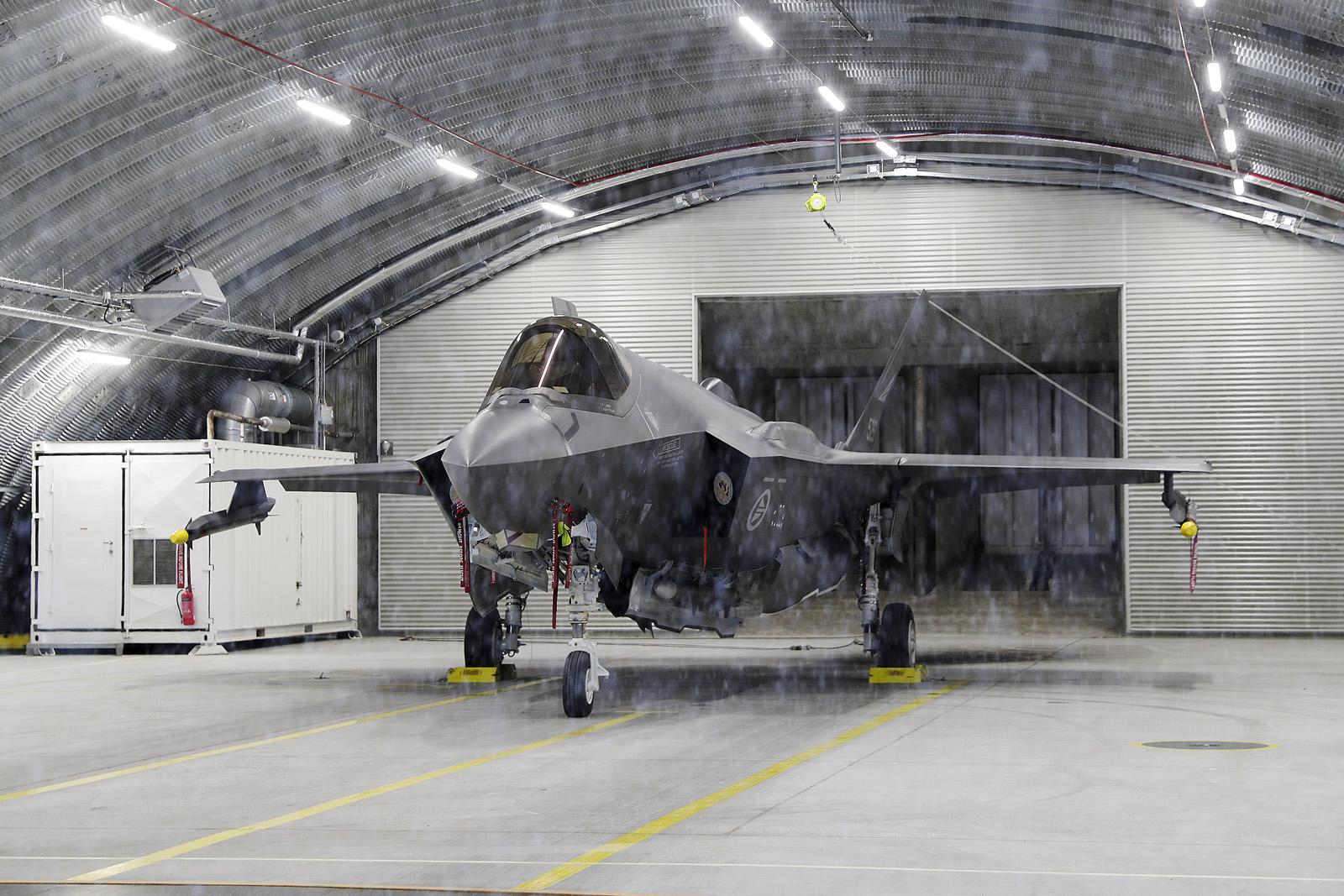 Norway Now Reliant On F-35 For Air Defense, Sells F-16s To Romania ...