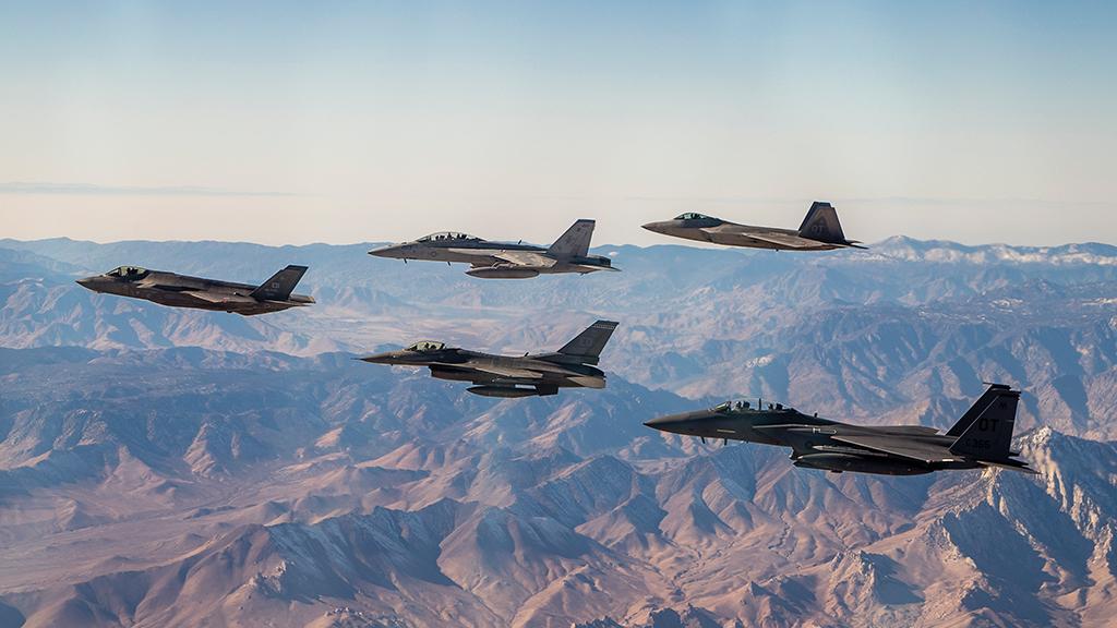 U.S. Air Force fighters formation