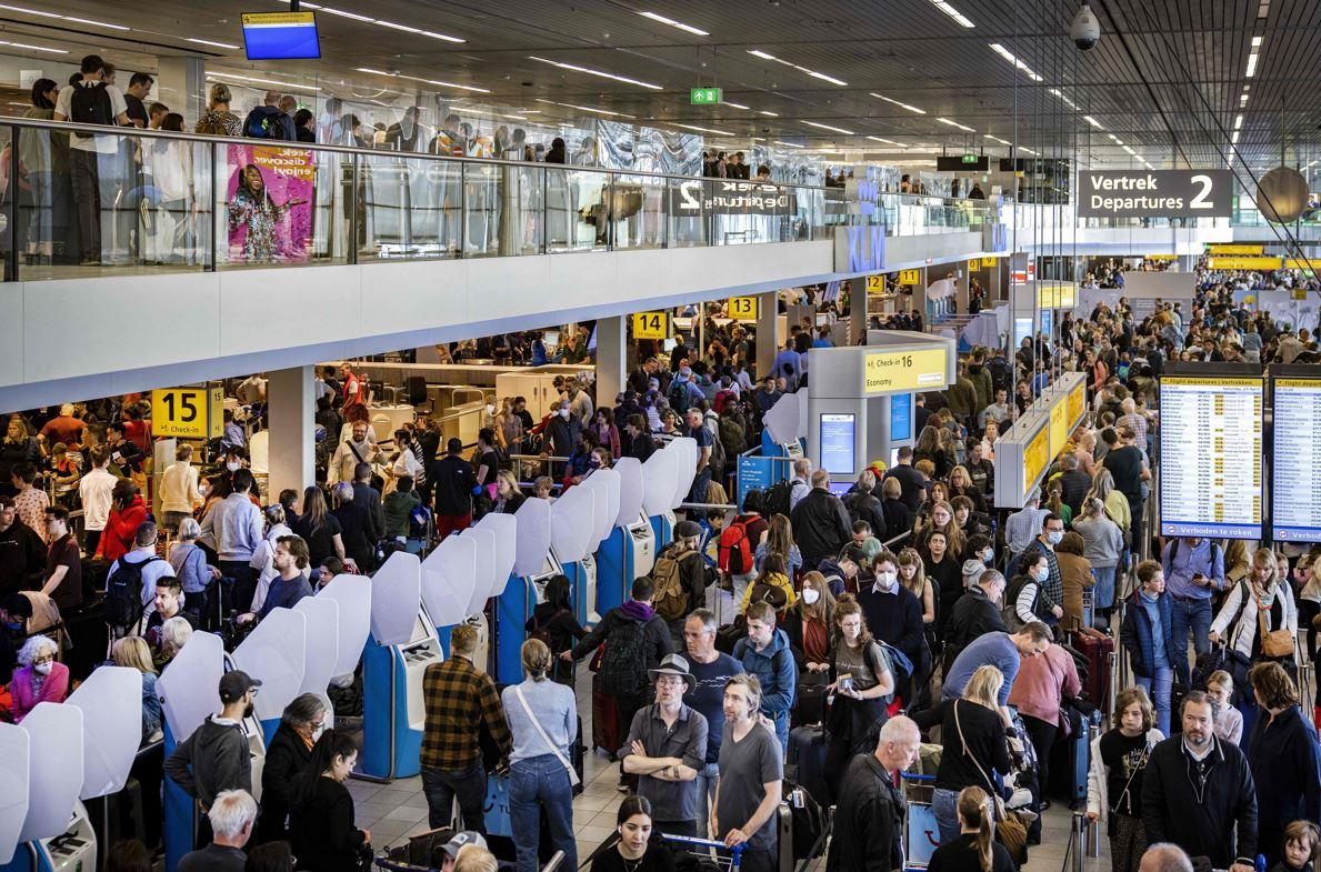 Schiphol Airport travelers