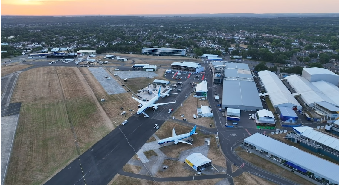 Gallery Up and Away 2022 Farnborough Airshow Takes Off Aviation