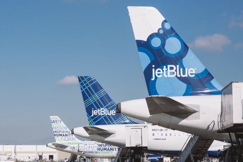 JetBlue tailfins