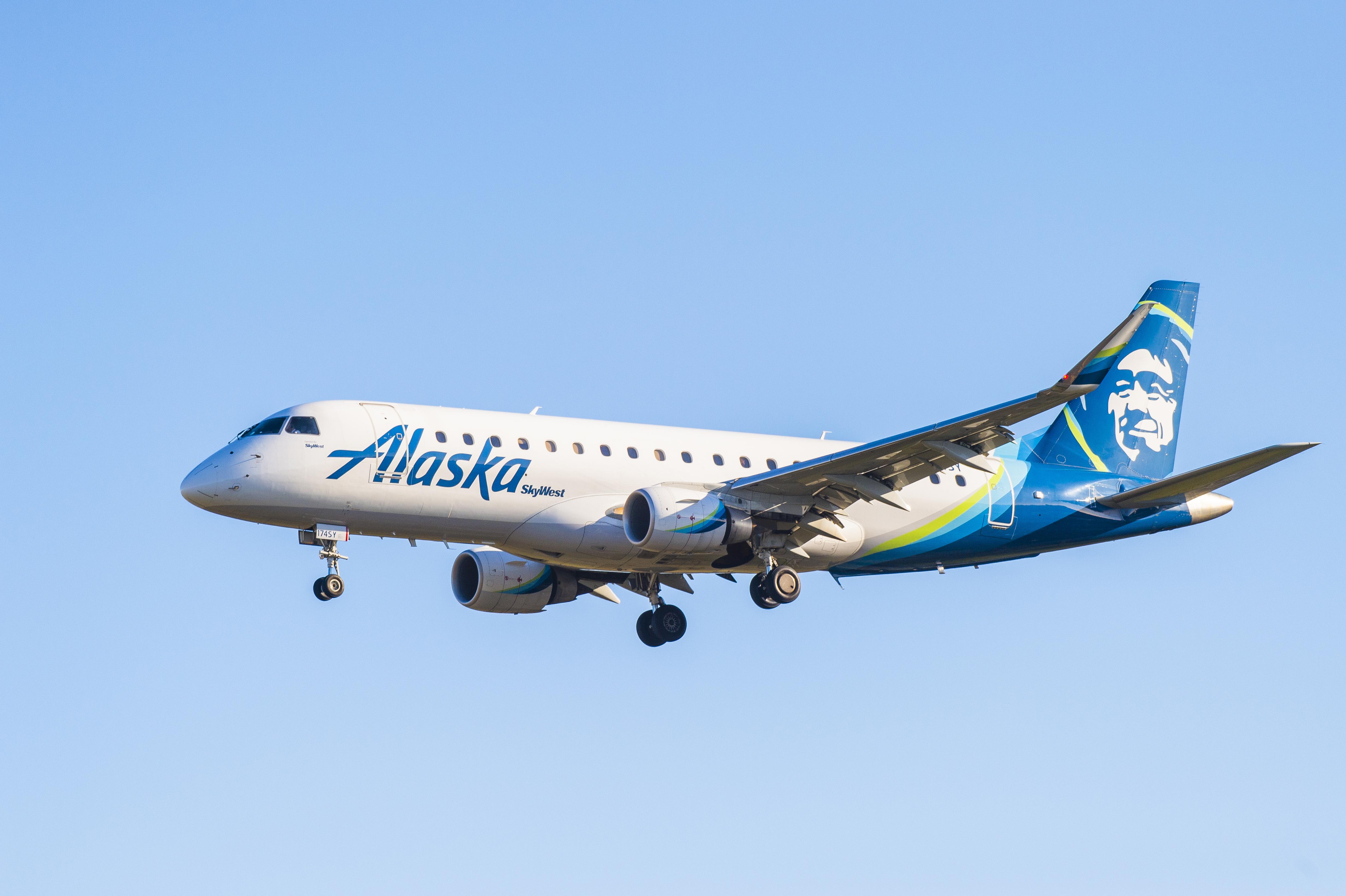Alaska Airlines SkyWest E175