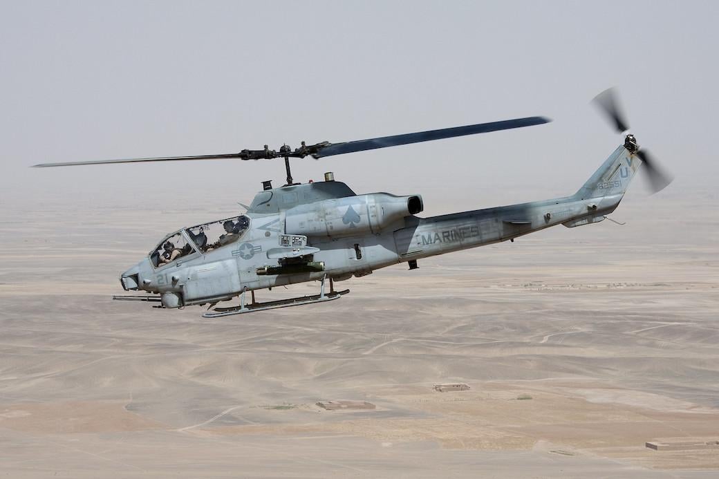 U.S.MArine Corps Bell AH-1
