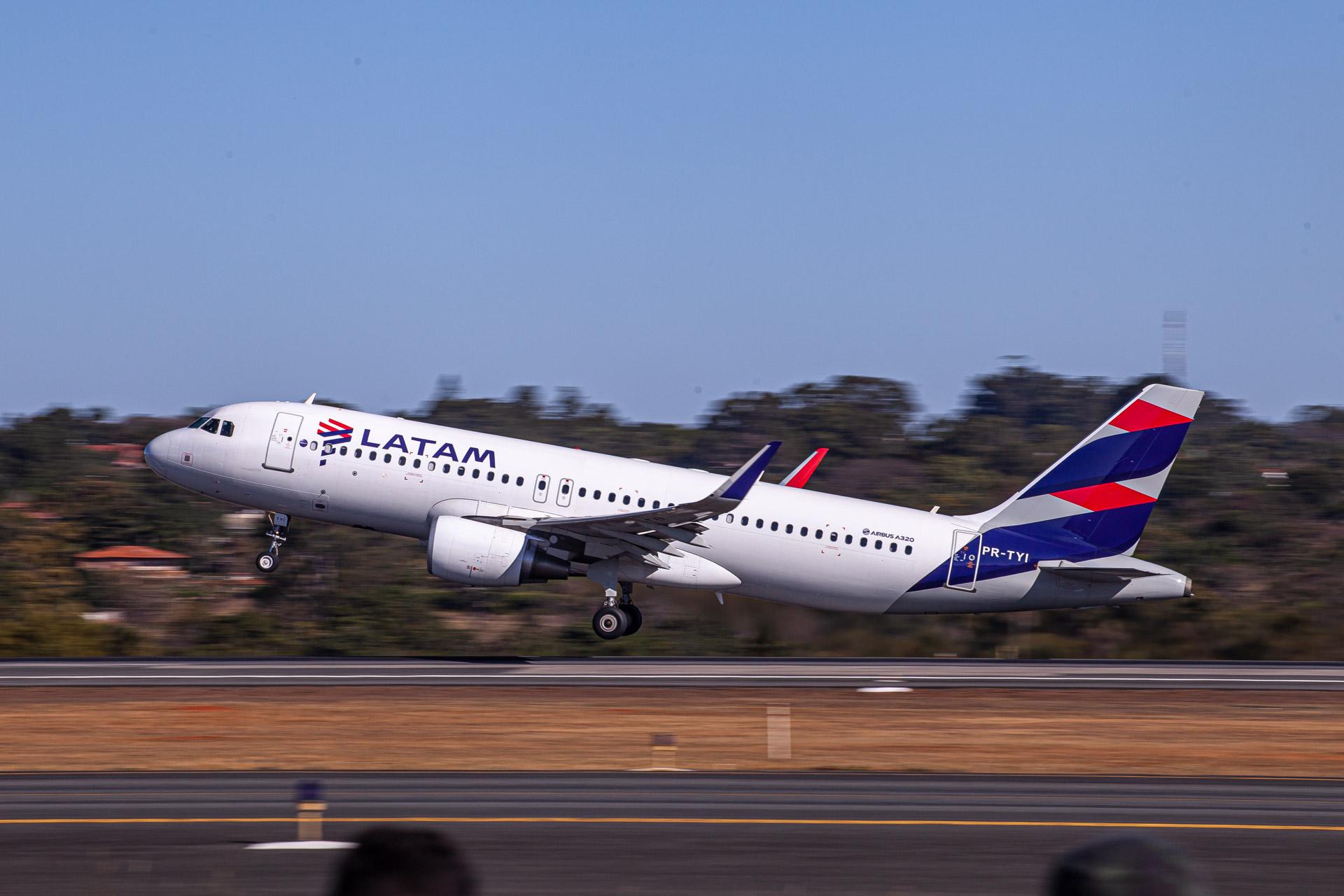 LATAM Airlines Soars to the Top on Brazil-U.S. Routes