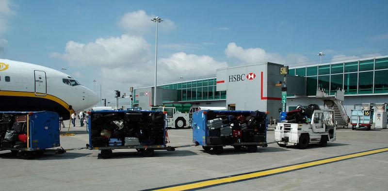 baggage handling stansted airport