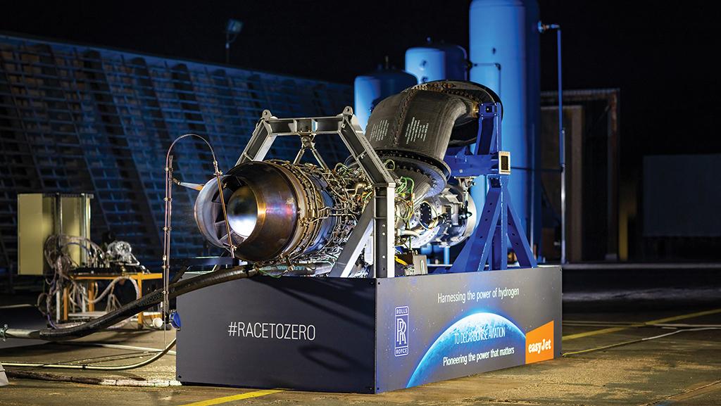 liquid-hydrogen-­powered AE2100 turboprop 